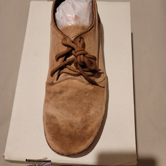 Shoes - Picture 2 of 3